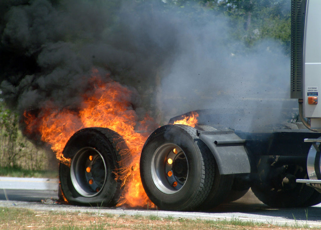 Truck Tyre Fire 0001.jpg